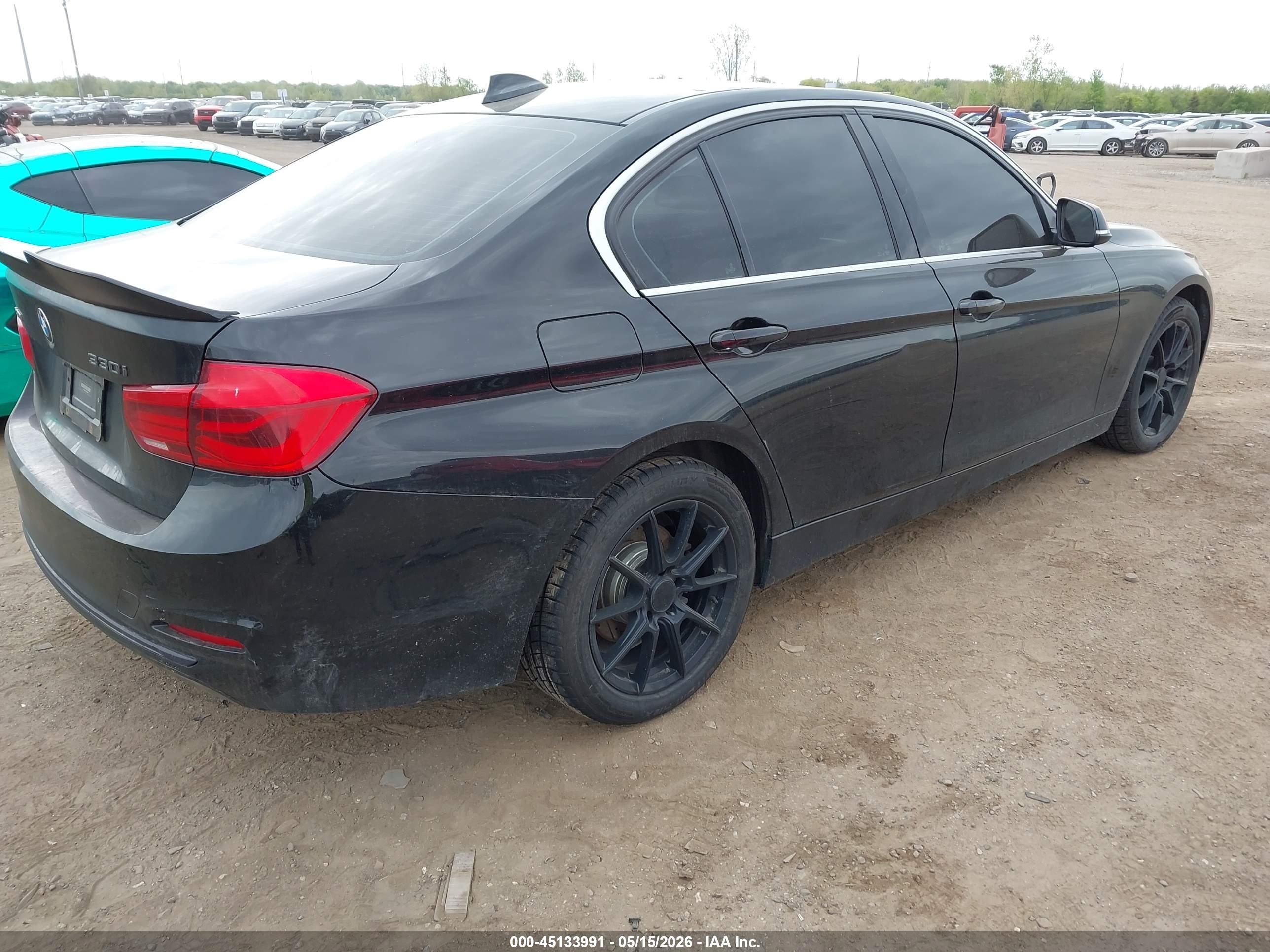 WBA8D9C31HA004692 2017 BMW 330I xDrive - app.image 4