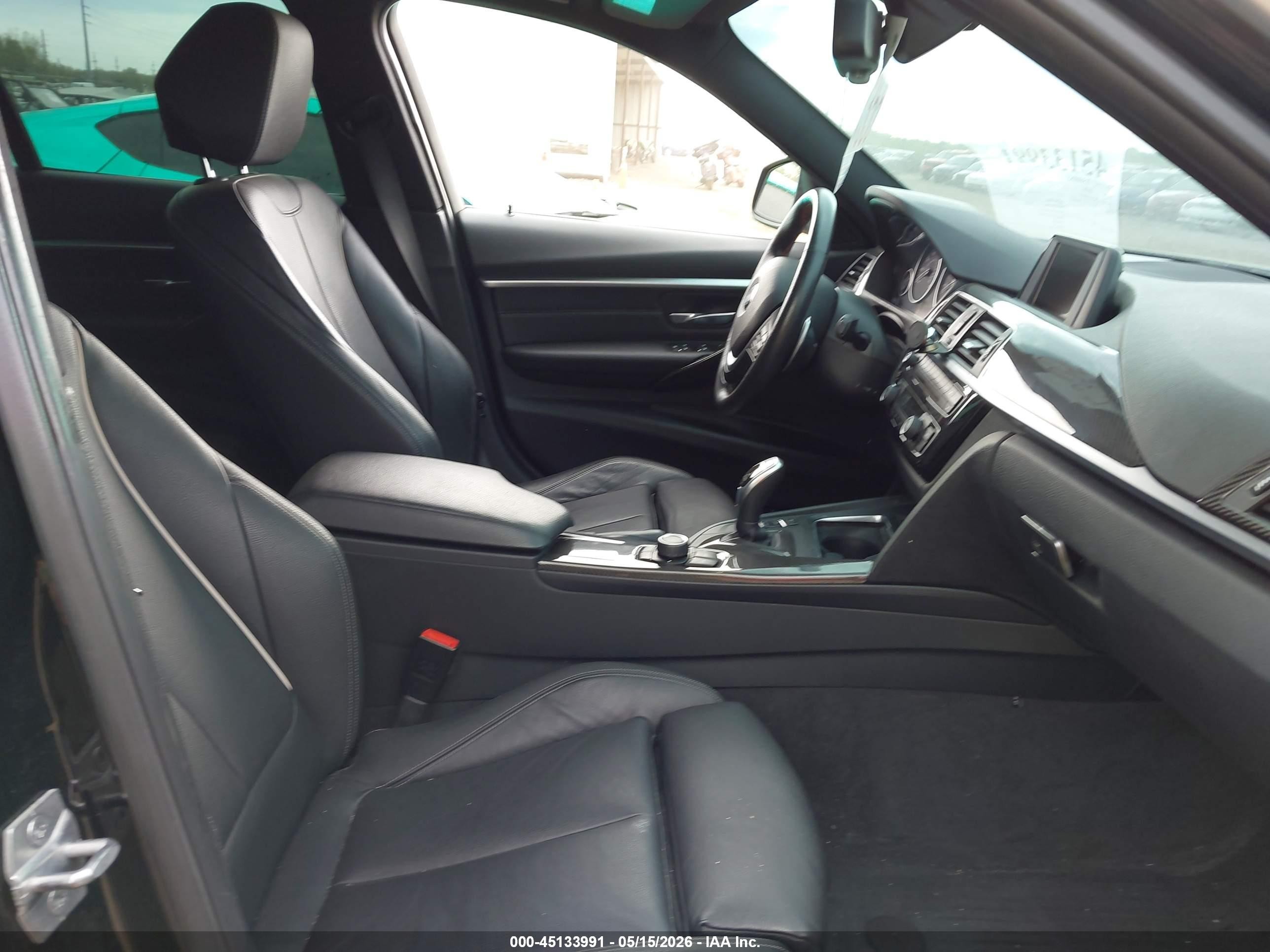 WBA8D9C31HA004692 2017 BMW 330I xDrive - app.image 5