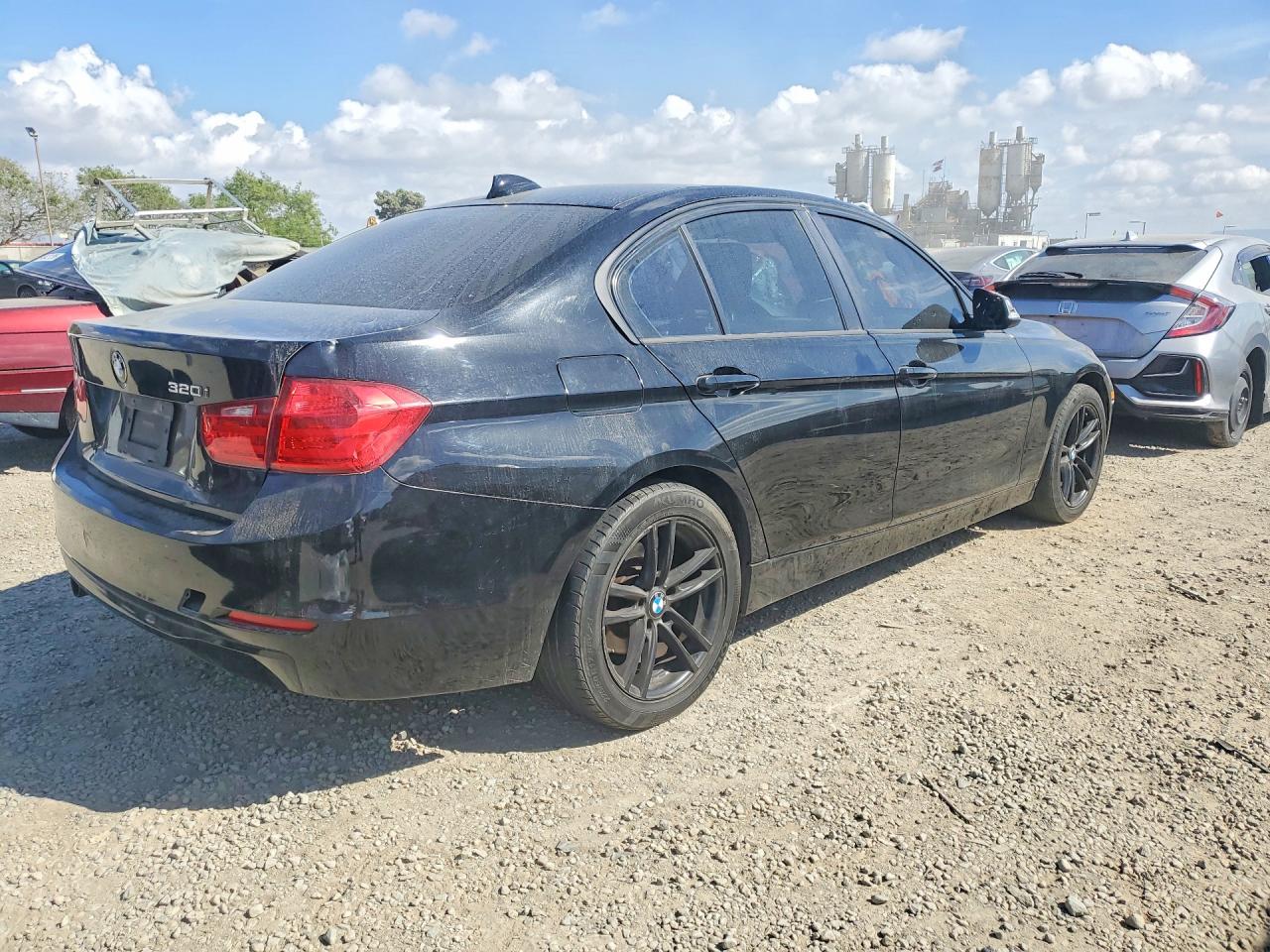 2015 BMW 320I VIN: WBA3B1C52FK135821 Lot: 48527516