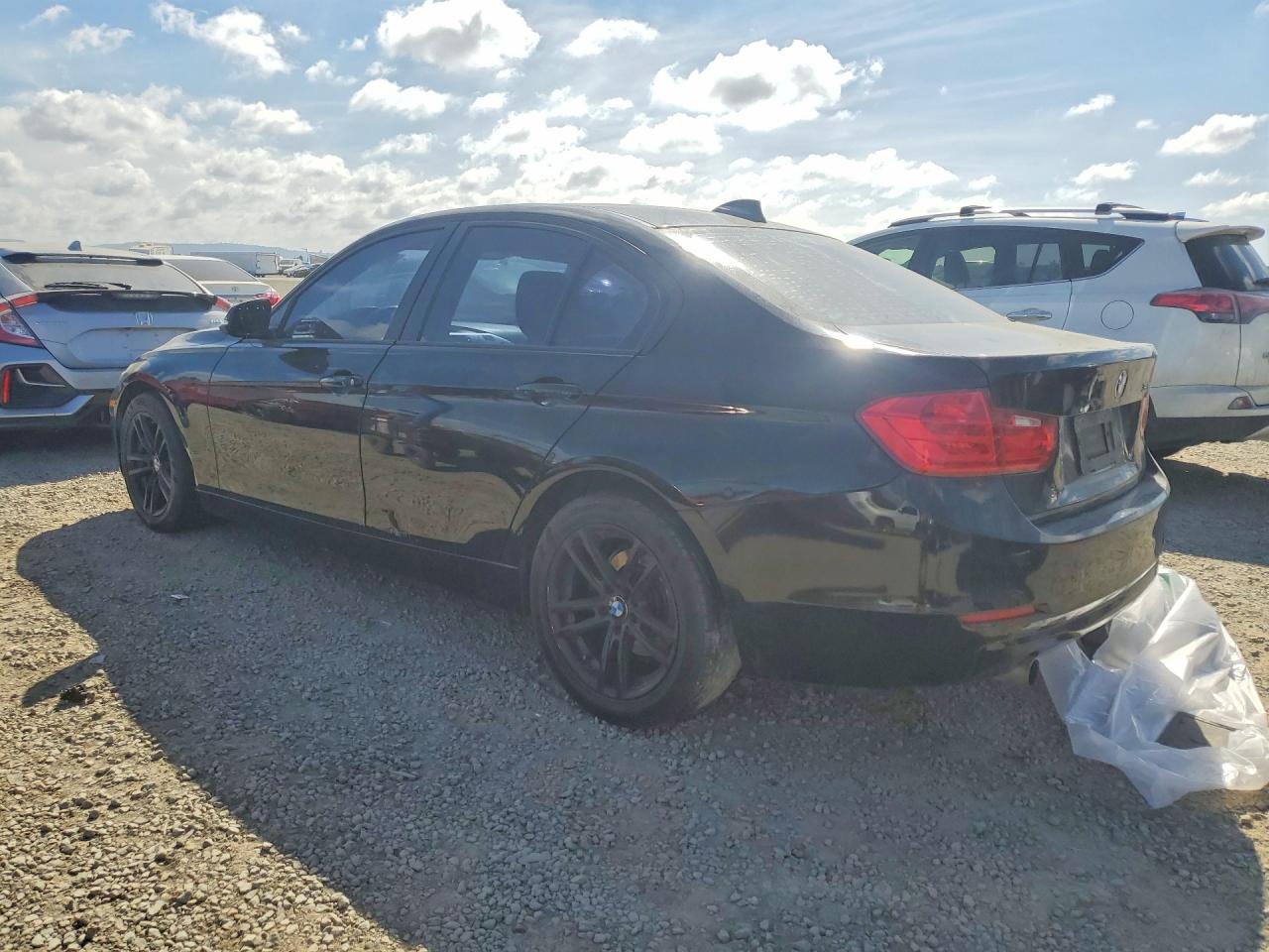 2015 BMW 320I VIN: WBA3B1C52FK135821 Lot: 48527516