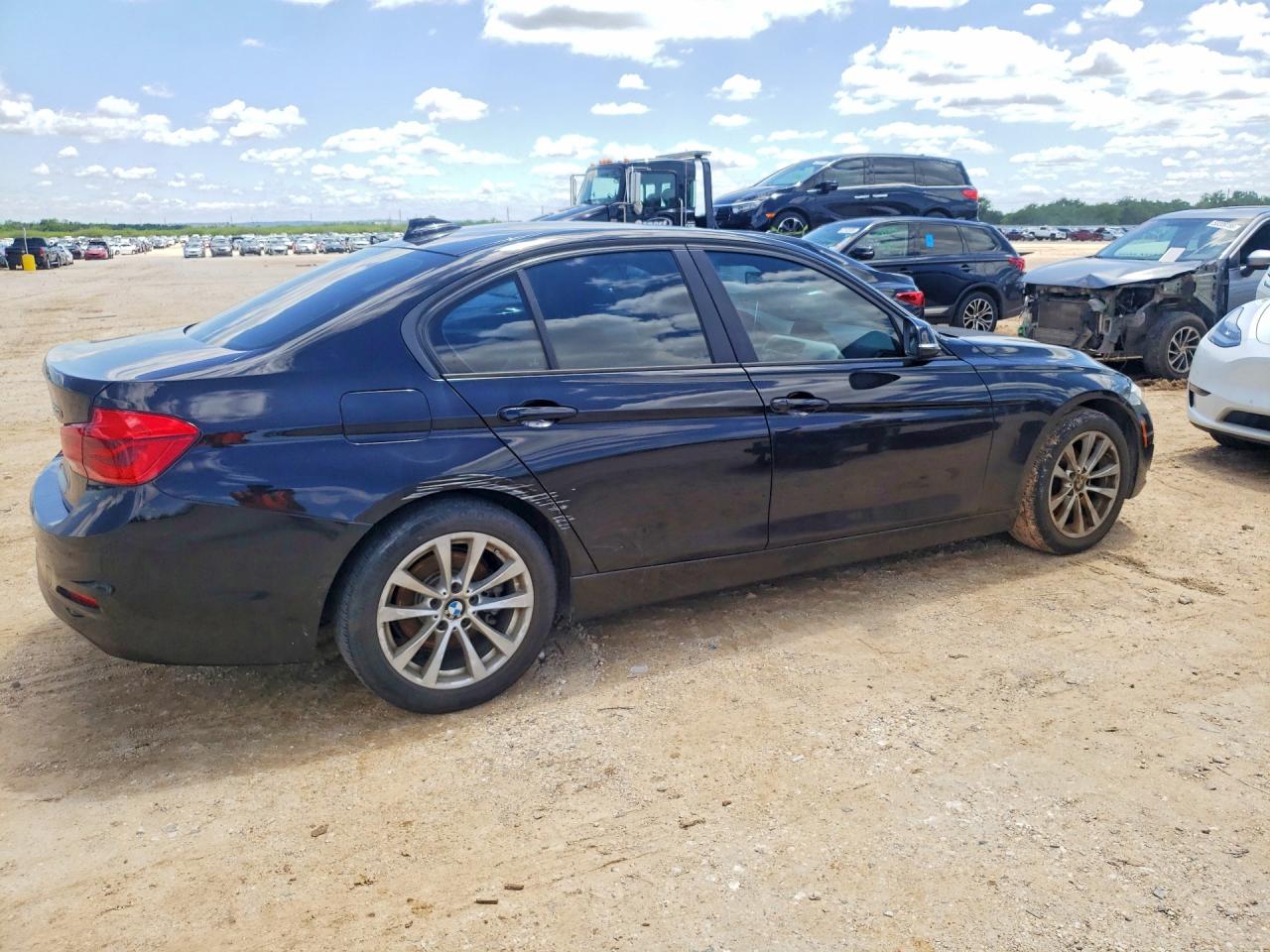 2017 BMW 320 I VIN: WBA8E1G35HNU18642 Lot: 53167226